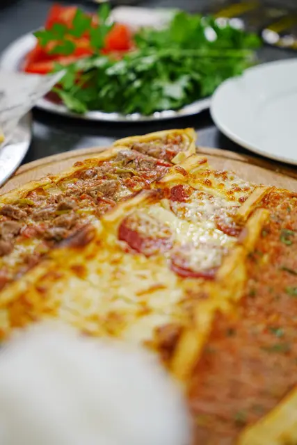 Karışık pide tahtası